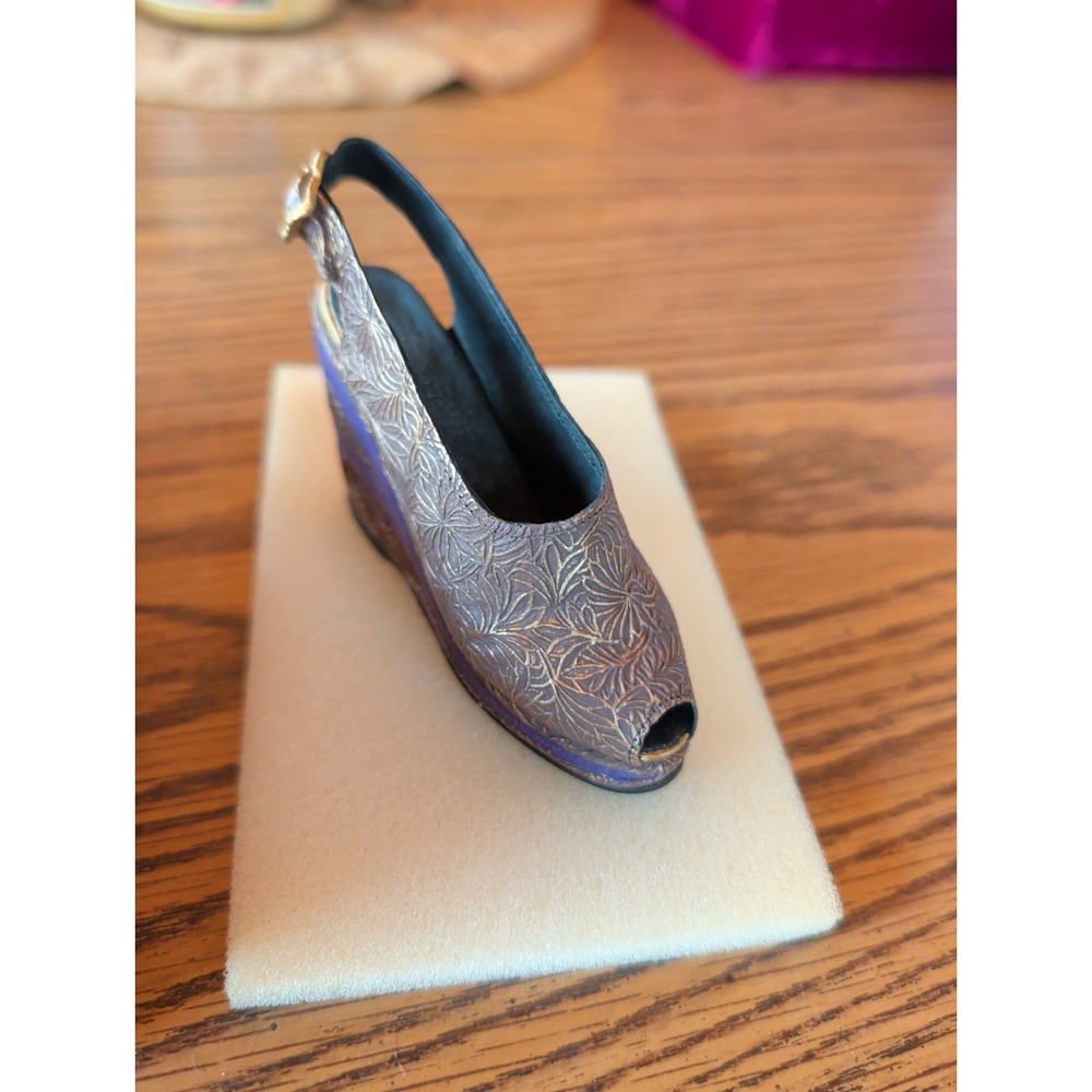 Just The Right Shoe Golden Leaf 25098 Raine Willitts Designs Signed Miniature